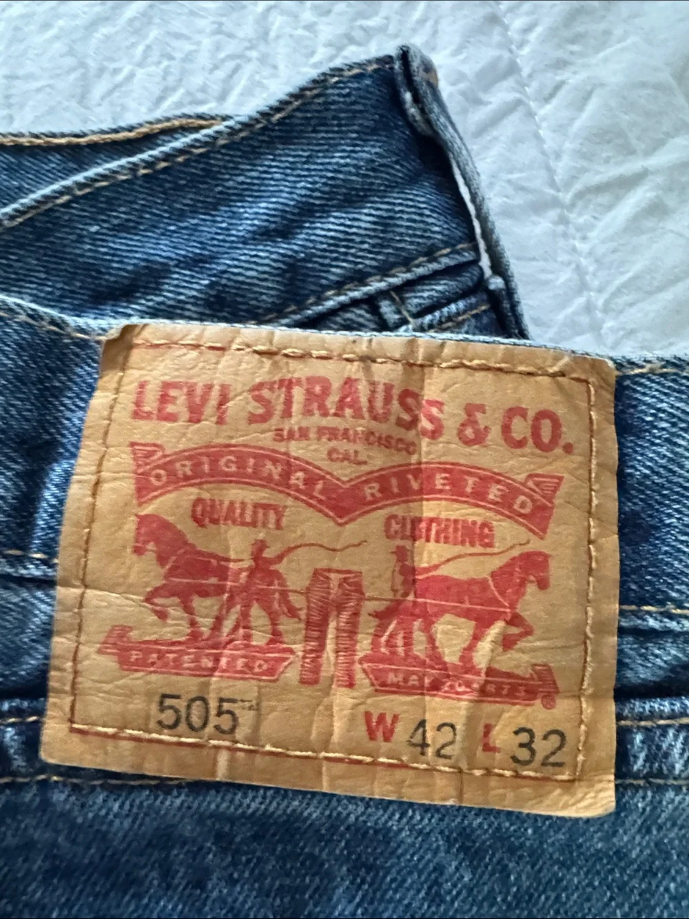 Levi's Men's Dark Blue Relaxed Fit Jeans